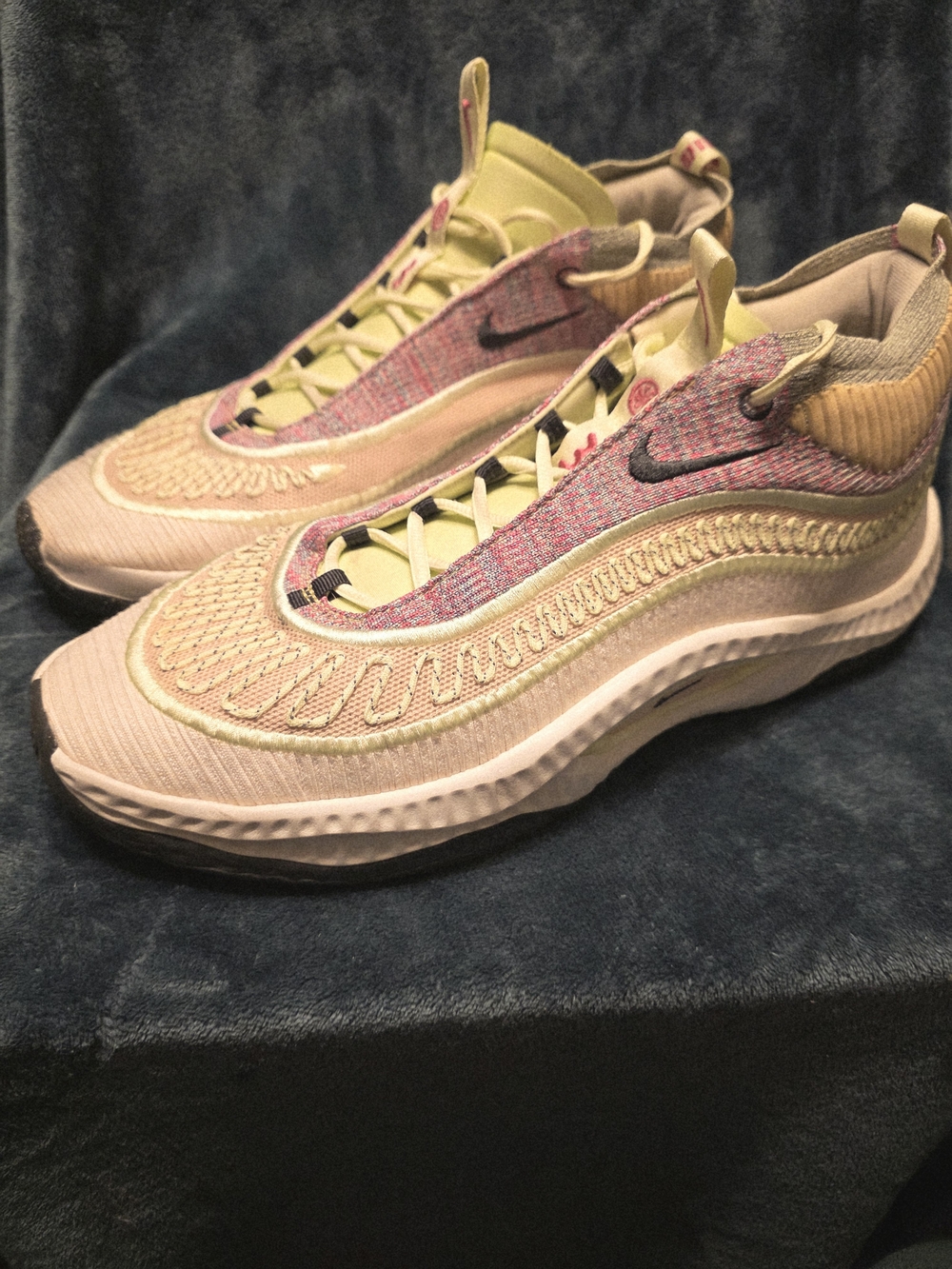 Men's Nike Cosmic Unity Sneakers